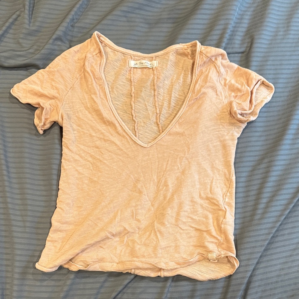 We The Free Light Tan V-Neck Short Sleeve Top